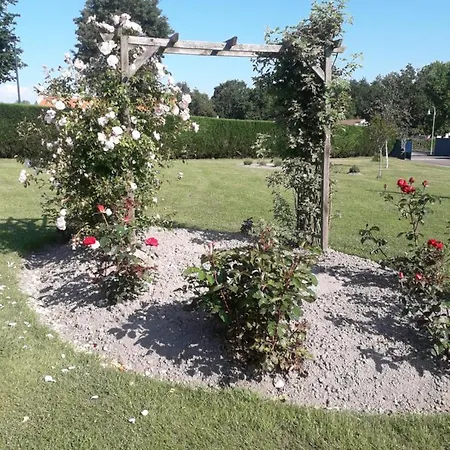לינה וארוחת בוקר D'hote L'allee Des Chenes